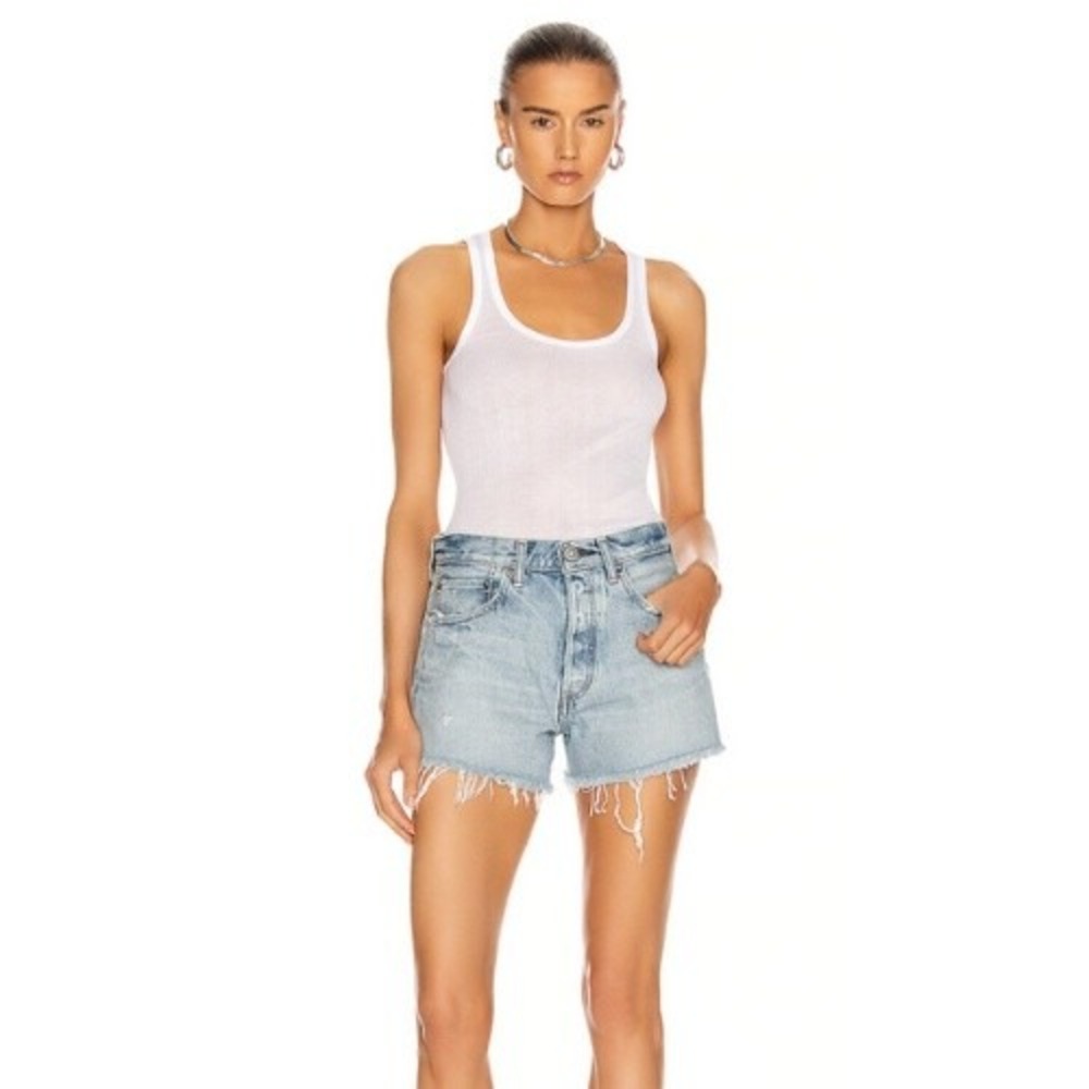 MOUSSY VINTAGE Women's Light Wash Matthews Raw Hem Denim Cutoff Shorts Size 28